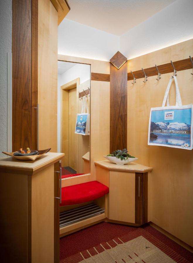 Ferienhaus Sonnenhang Matrei in Osttirol Exterior photo